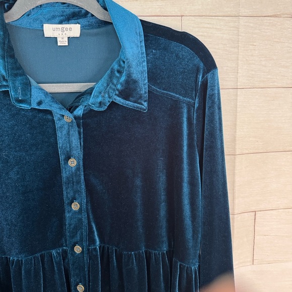 Umgee Teal Button-Up Velvet tunic Top size Medium - Picture 3 of 5